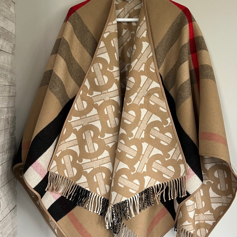 Burberry Reversible EKD Check Wool Cape